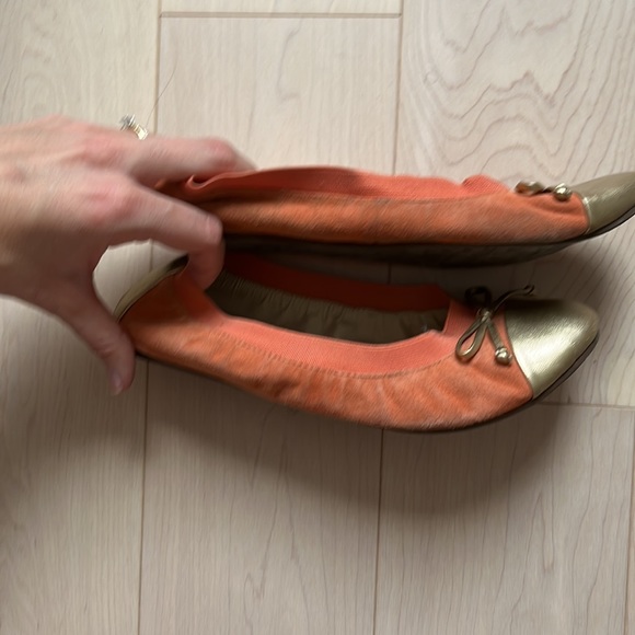 Adrienne Vittadini orange moccasins - Picture 7 of 8